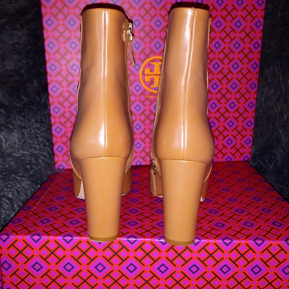 Tory Burch Bootie - Picture 5 of 7